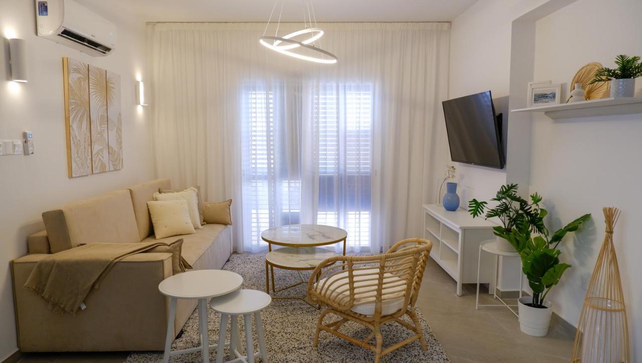 Ikaria Sea View Apartment Klorakas エクステリア 写真